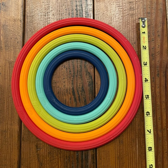 Fiesta 5-Piece Silicone Trivet Set - Picture 4 of 5